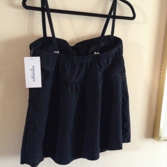 Plus sz Swimsuit for All black smocked bandeau top - Picture 7 of 12